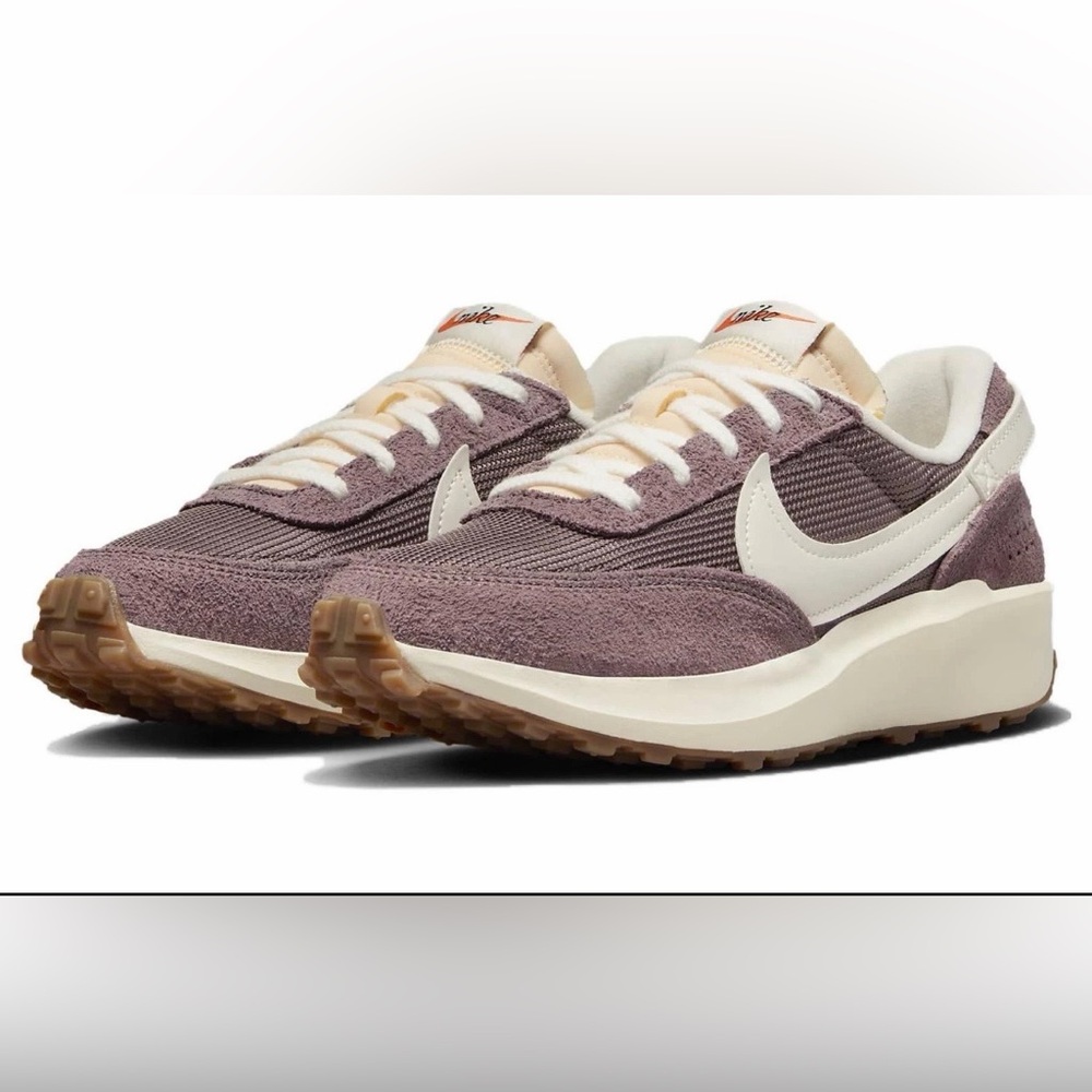 Nike Women’s Vintage Style Plum Suede & Mesh Sneaker w Cream Swoosh,  Authentic!